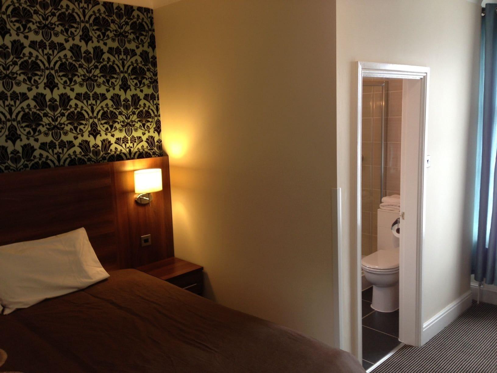 Ely House Hotel Wolverhampton Extérieur photo