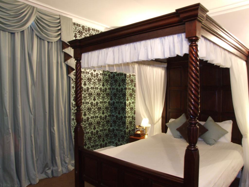 Ely House Hotel Wolverhampton Extérieur photo